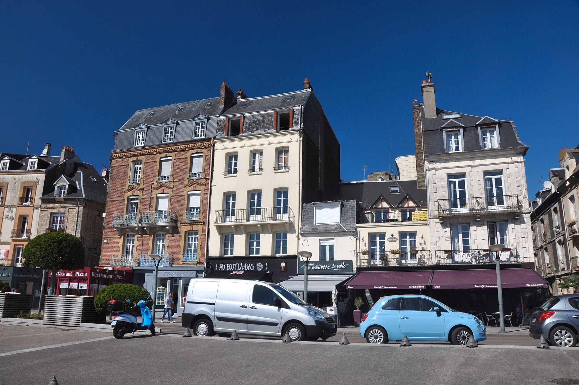 Dieppe (Photo license: CC BY-SA 2.0)